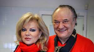 Korda györgy & balázs klári. Korda Gyorgy Es Balazs Klari Gyurikammal Facebook