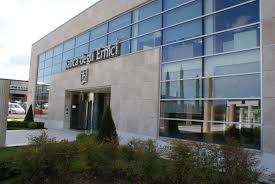 Informazioni sulle filiali ed agenzie della banca popolare del lazio nel comune di colleferro con indirizzo e codici abi e cab delle filiali bancarie. Abbiamo Una Banca Anzi Due Parte Il Risiko Delle Fusioni Tra Banche Locali Alessioporcu It