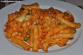 Pin Von Klaus Lohberger Auf Rigatoni Al Forno Pasta Rezepte Erbsen Nudel Schinken Auflauf Essensrezepte