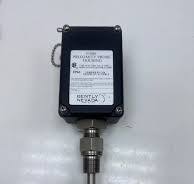 BENTLY NEVADA 31000 PROXIMITY PROBE HOUSING 31000-30-05-15-024-03-02