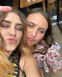 photo dump with my homies <3 apparently i like sticking my tongue out :p