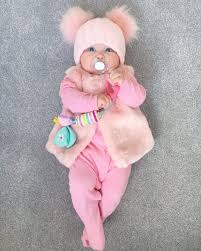 احلى الصور للاطفال الصغار الصور الجميلة للاطفال الصغار Zina Blog In 2020 Cute Baby Clothes Newborn Girl Outfits Cute Baby Girl