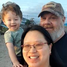 TRICK OR TREAT! 👻 Happy Halloween Fetch Fam! Can you find how many  Pointlings are hidden in this sweet and sour picture?! 🍬 Comment your  guess & referral code below and you