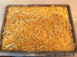 Spaghetti Pizza Im Ofenzauberer Von Pampered Chef Lecker Pizza Lecker Spaghetti Bolognese