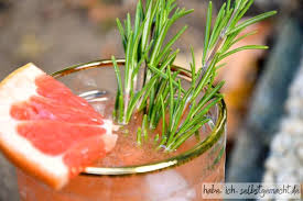 Flamingo Gin Tonic Mit Grapefruit Und Rosmarin Rezept Grapefruit Rosmarin Gin