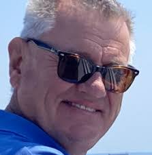 Peter Wann's Instagram, Twitter & Facebook