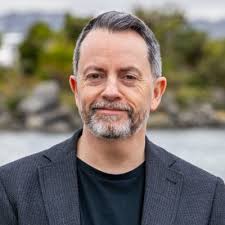 I'm having to take an extended break from my Lutra Whānau after one heck of  a ride.