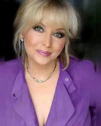 hiya gorgeous On Threads