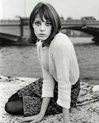 Inspiration Jane Birkin 3 Coiffure Courte Frange Cheveux Style Annee 60