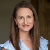 Sara Roberson's Instagram, Twitter & Facebook