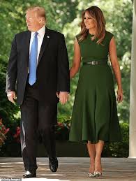 Melania Trump Is Glowing In Green At National Day Of Prayer Event Milania Trump Style Trump Fashion First Lady