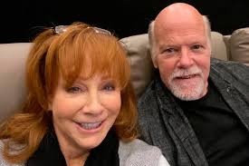 Reba McEntire's Boyfriend, Rex Linn, Played a Wild Halloween Prank on Her - Country Now