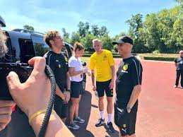 Guapos y guapas de twitter jugamos vs hertha. Borussia Dortmund On Twitter Auch Co Trainer Edin Terzic Und Cheftrainer Lucien Favre Sind Zufrieden