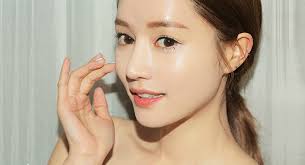 Review TOP 10 sữa rửa mặt cho da hỗn hợp thiên khô tốt nhất hiện nay