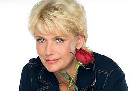 Schönes bouquet von tiefroten und reinweißen rosen. Alice Albers Rote Rosen Wiki Fandom