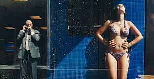 Born in atlanta, ga, tierney gearon is an acclaimed los angeles based contemporary photographer, who gained both critical and commercial recognition for her powerful and intense color photographs. Tierney Gearon Double Explosure Photograhy