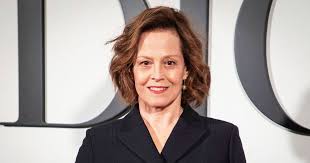 Susan alexandra sigourney weaver is an american actress. Avatar 2 Sigourney Weaver On Shooting Underwater Scene