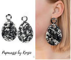 Black And White Acrylic Bracelet Paparazzi Retro Politan Black Paparazzi Earrings 5 In 2020 Earrings Paparazzi Jewelry Paparazzi Accessories
