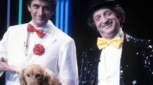 Gianfranco d'angelo (roma, 19 de agosto de 1936) es un actor cómico italiano, de cine, teatro (cabaré) y televisión. Yvjn6g0ljb3opm