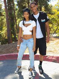 Jordan clarkson seems to be very happy with his girlfriend ally rossel. Chanel Iman And Her Man Dj Chris Smith Looking Loved Up And Stylish In The Sunshine Couple Goals Anyone Chanel Iman Fashion Couple Fashion