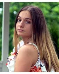 Kaitlyn Scott's Instagram, Twitter & Facebook