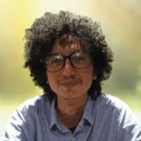 Daniel Licona's Instagram, Twitter & Facebook