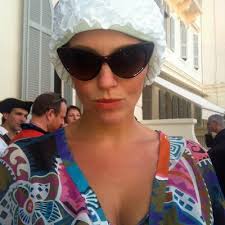 Camilla Howe (@hairy_eyeballs)