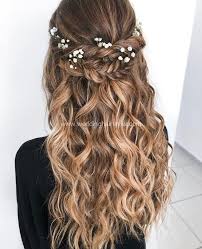 Festliche frisuren einfach selbstgemacht abiball hochzeit. Boho Chic Hochzeit Frisur Fur Langes Haar Mit Blumen Hochzeitsfrisuren Halb Blumen Hochzeitsfrisuren Lange Haare Hochzeitsfrisuren Frisur Hochgesteckt