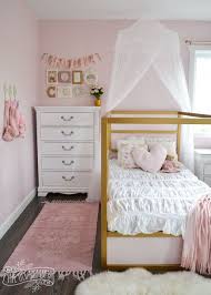 There are 132 rooms, 32 bathrooms, and 6 levels to accommodate all the people who live in, work in, and visit the white house. One Room Challenge Kids Room Ideas Decorating Ideas For Childrens Rooms