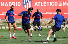 اتلتيكو يفسد على برشلونه احتفالية الدوري ويسحقه برباعيه فورلان اجويرو ريس دي خيا. Ø£ØªÙ„ØªÙŠÙƒÙˆ Ù…Ø¯Ø±ÙŠØ¯ ÙŠØ¹Ù„Ù‚ Ø§Ù„ØªØ¯Ø±ÙŠØ¨Ø§Øª Ø¨Ø³Ø¨Ø¨ ÙƒÙˆØ±ÙˆÙ†Ø§ Ø§Ù„Ù…ÙŠØ§Ø¯ÙŠÙ†