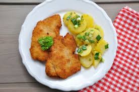 Spesso dimentichiamo che le vie della cucina siano infinite e non ci voglia poi molto per trovare la giusta soluzione alle diverse esigenze alimentari. Come Impanare Le Cotolette Senza Uova Ginger Tomato