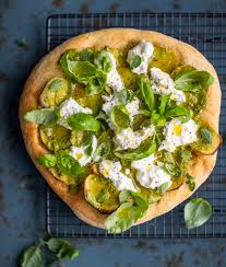 Servite la pizza bianca con patate e mozzarella. Pizza Bianca Con Patate Burrata Basilico Csaba Dalla Zorza
