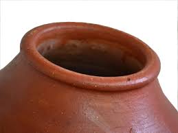 The ghatam from south india is bulbous earthenware jug that is open at the top and has a narrow neck. Ultimate Guru Concert Grade Manamadurai Ghatam Dvd Ultimate Guru Music