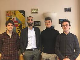 Bij de foto schrijft hij 'terug naar de basis'. Ons Leven Interview Met Sammy Mahdi Kvhv Leuven