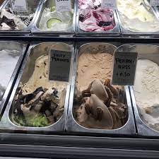 Espresso, milchkaffee, latte macchiato, capuccino, kuchen (hausgemacht), brioche, toasts, kalte und warme getränke, aussenbestuhlung,. Eiscafe Settebello Severinsviertel Koln Nordrhein Westfalen