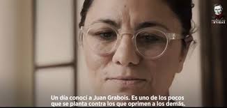 En facebook se viralizaron varias imágenes del activista argentino juan grabois junto a una descripción que señalaban que se encuentraba junto a su comitiva comiendo en el restaurant gustu. Dolores La Hermana Del Ex Ministro Etchevehere Dono Tierras Para Hacer Una Colonia Agroecologica Con Juan Grabois Su Familia Denuncio Una Usurpacion Bichos De Campo