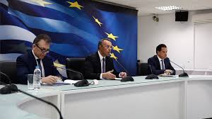 Ανάσταση… χωρίς μέτρα, αλλά με μουσική στην εστίαση κολλάει. Metra Gia Ton Korwnoio
