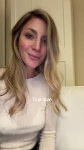 Lisa Brightman's Instagram, Twitter & Facebook