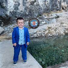 Magomedov sosyal medyada capslere konu oluyor! Hasbullah Magomedov Mini Khabib Biography Wiki Real Age Disease Nationality Faqs Personal Information Theancestory Com
