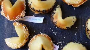 Homemade fortune cookies (签语饼)