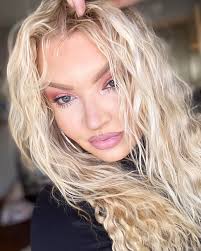 Valerie Wing's Instagram, Twitter & Facebook