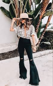 Pin By Audrey Maske On New Fits In 2020 Western Style Outfits Fashion Boho Outfits