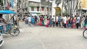Aph will schedule a visit for you, your caregivers, and household. Queue Chaos At Cmc Covid Jab Units Telegraph India