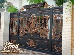 Jual teralis jendela besi tempa klasik, teralis besi klasik, desain teralis jendela mewah klasik dan modern, harga teralis jendela murah per meter. Harga Pagar Besi Tempa Pintu Gerbang Klasik Besi Tempa Jakarta