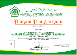 Contoh piagam penghargaan atau sertifikat. Sekolah Islam Berbasis Pesantren Balikpapan Desain Piagam Penghargaan Sekolah Kepada Siswa