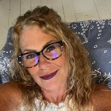 In San Pedro now. Love, love, love The Hula Bar. Haven't seen anyone post  about it. Get a coconut mojito.