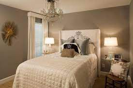 Taupe Wandfarbe Schlafzimmer Klein Creme Polsterbett Vorhang Gastezimmereinrichtung Haus Deko Schlafzimmer Design