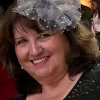 Linda Valcourt's Instagram, Twitter & Facebook