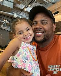 Viva Jones's Instagram, Twitter & Facebook