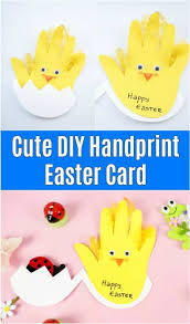 Based on triangles, these  triangle chicken cards , also give you an opportunity to draw, colour and doodle the eggs. Cute Handprint Chick Easter Card Kids Craft Diy Crafts